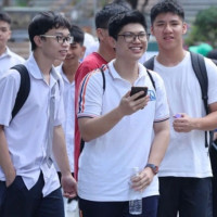 Kỳ thi tốt nghiệp THPT 2025: đề toán và tiếng Anh khó vẫn có mưa điểm 10
