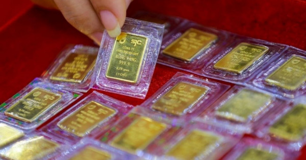 Giá vàng ngày 18/7/2025: SJC đi ngang, ở mức 120,6 triệu đồng/lượng 