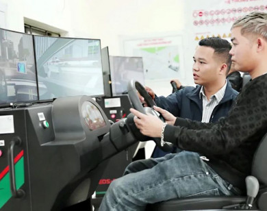 Cấp bách giải quyết hàng chục nghìn hồ sơ chờ sát hạch bằng lái xe