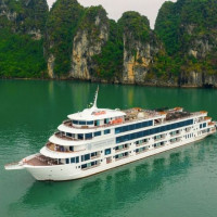 Cần làm gì để giữ an toàn khi tham gia tour tàu du lịch?