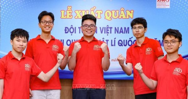Việt Nam lọt top 10 quốc gia có thành tích cao nhất tại IPhO 2025