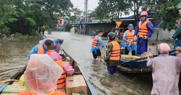 Làm gì để phòng bệnh thương hàn sau lũ?