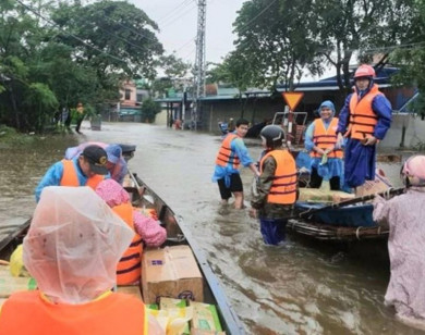 Làm gì để phòng bệnh thương hàn sau lũ?