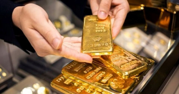Giá vàng ngày 29/7/2025: Vàng thế giới tiếp tục giảm mạnh
