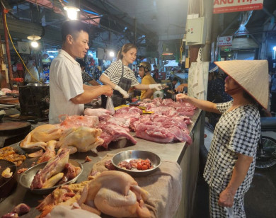 Thiếu cơ chế hấp dẫn để doanh nghiệp bỏ vốn đầu tư chợ truyền thống