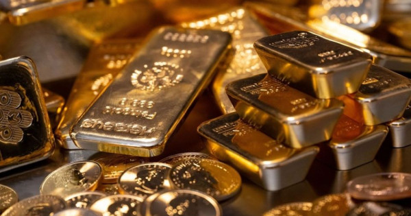 Giá vàng ngày 4/8/2025: Vàng sẽ tăng lên mức 3.400 USD/ounce do áp lực thuế?