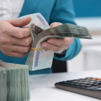 Yêu cầu các ngân hàng ổn định lãi suất tiền gửi, giảm lãi suất cho vay