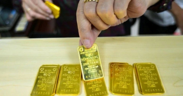 Giá vàng ngày 8/8/2025: Vàng trong nước tăng vượt mốc 124 triệu/lượng