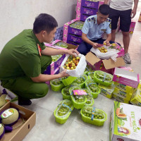 Hàng ngoại núp bóng hàng Việt tràn lan: Ai bảo vệ người tiêu dùng?