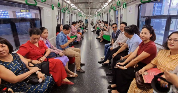 Giải pháp hút khách bền vững cho phát triển du lịch đường sắt