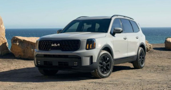 Kia triệu hồi hơn 201.000 chiếc SUV Telluride do lỗi viền đai cửa