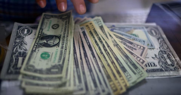 Giá ngoại tệ ngày 22/8/2025: USD bật tăng mạnh 