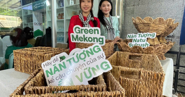 Khi lá cỏ, bã cà phê...hóa “vàng xanh” lên kệ hàng thế giới