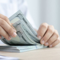 Giá ngoại tệ ngày 24/8/2025: USD tiếp tục suy yếu