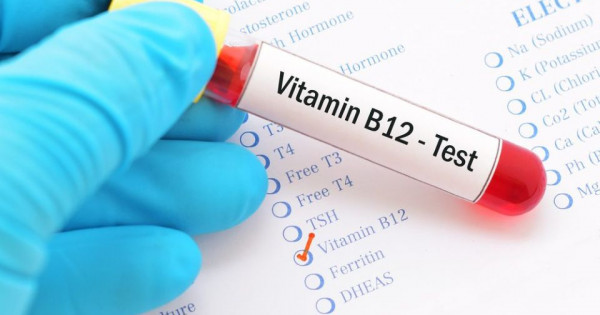 Ai dễ bị thiếu hụt vitamin B12?