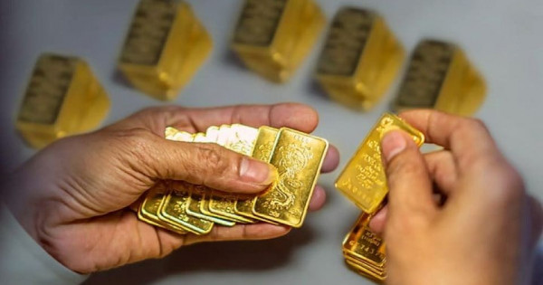 Giá vàng ngày 27/8/2025: SJC tăng chóng mặt, lên mức 127,7 triệu đồng/lượng
