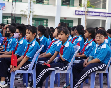 TP Hồ Chí Minh: nhiều trường học không nhận hoa dịp lễ khai giảng