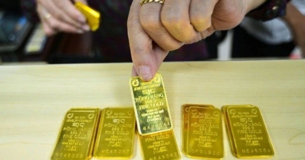 Giá vàng ngày 31/8/2025: SJC và vàng nhẫn bật tăng mạnh kỷ lục