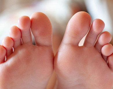 Những dấu hiệu ở chân cảnh báo bệnh tiềm ẩn