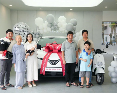 Khách hàng VinFast mua 1 được 2: Chưa kịp chạy đã “lời”