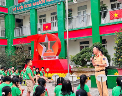 Đồng loạt thực hiện các giải pháp đảm bảo an toàn giao thông cho học sinh