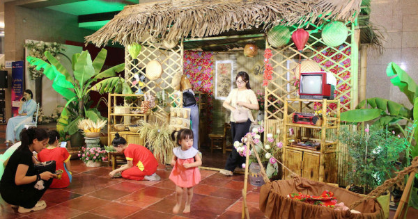 Trải nghiệm “Không gian trở về bên mẹ” - tấm vé trở về tuổi thơ