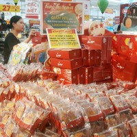 Đón Tết Trung thu siêu thị đồng loạt giảm giá sản phẩm bánh nướng bánh dẻo