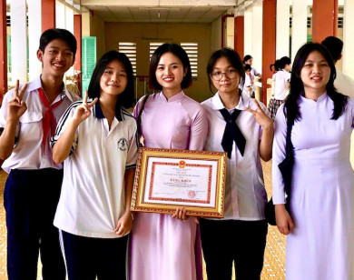 Kỷ luật và khen thưởng học sinh theo Thông tư 19 và những bài học từ quốc tế