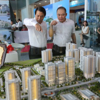 Tăng lãi suất tiền gửi ngân hàng: Những nguy cơ cho thị trường bất động sản