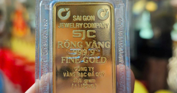 Giá vàng ngày 1/10/2025: Vàng trong nước lập đỉnh mới