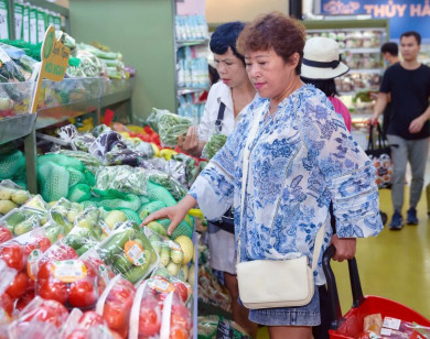 Hà Nội: rau xanh tăng giá trong khi siêu thị đảm bảo nguồn cung