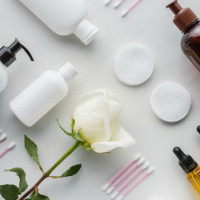 Đình chỉ lưu hành và thu hồi hàng loạt mỹ phẩm vi phạm chất lượng