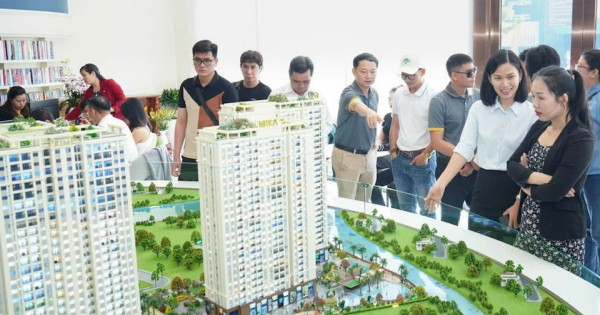 Doanh nghiệp bất động sản không được ủy quyền cho tổ chức, cá nhân khác ký hợp đồng đặt cọc, mua bán