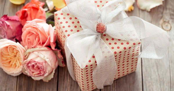 Gợi món quà tặng mẹ, vợ dịp 20/10 ý nghĩa và thiết thực nhất hiện nay