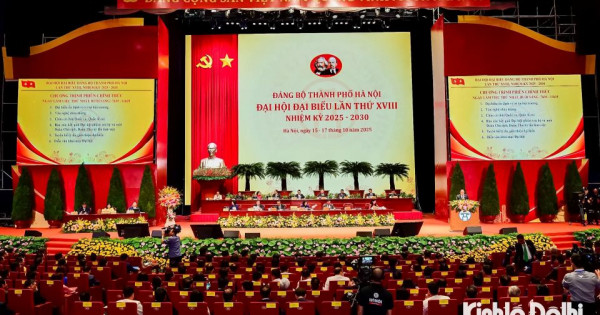 Toàn cảnh phiên trù bị Đại hội đại biểu Đảng bộ Thành phố Hà Nội lần thứ XVIII nhiệm kỳ 2025 - 2030