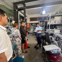 TP Hồ Chí Minh: Phát hiện 1.500 chiếc áo khoác không có nhãn mác, không rõ nguồn gốc