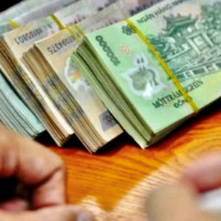 Tăng lương tối thiểu từ 2026: giải pháp quan trọng bảo đảm mức sống tối thiểu