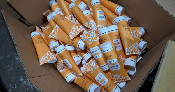 TP Hồ Chí Minh: Phá đường dây sản xuất, buôn bán mỹ phẩm giả quy mô lớn