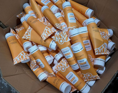 TP Hồ Chí Minh: Phá đường dây sản xuất, buôn bán mỹ phẩm giả quy mô lớn