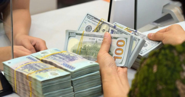 Giá ngoại tệ ngày 1/11/2025: USD tiếp đà tăng