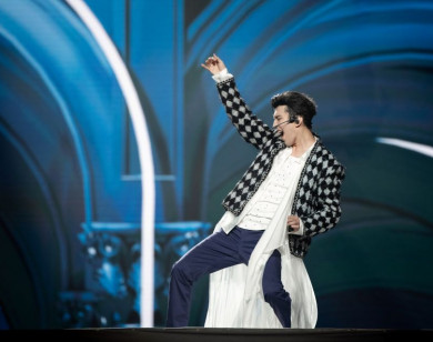 Dimash Kudaibergen: Tại sao cả thế giới “phát cuồng” trước một giọng hát?