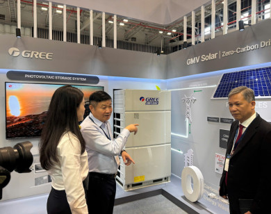 TP Hồ Chí Minh: Khai mạc chuỗi triển lãm thúc đẩy năng lượng xanh và công nghiệp hỗ trợ