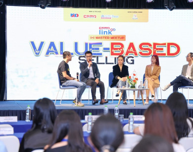 Doanh nghiệp “siết” tuyển dụng thời AI, ưu tiên chiến lược gia đổi mới