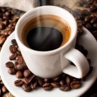 Giá nông sản ngày 8/11/2025: Cà phê giảm mạnh, hồ tiêu ổn định