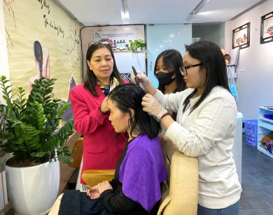 Thiết kế tóc - nghề ổn định, mở lối khởi nghiệp sớm