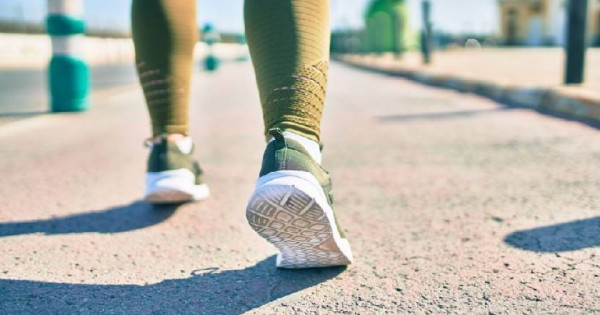 Nên đi bộ thế nào để giúp khỏe khớp?