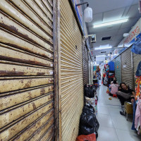 Chợ An Đông và cơn thoái trào: Hàng loạt sạp đóng cửa, tiểu thương lao đao tìm đường sống