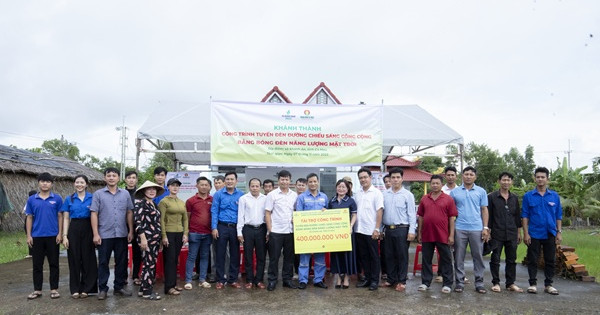 PVCFC tài trợ tuyến đèn năng lượng mặt trời thắp sáng nông thôn Cà Mau