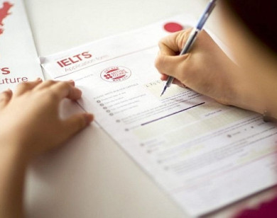 Sự cố kỹ thuật trong kỳ thi IELTS: Nhiều trường đại học rà soát lại chứng chỉ