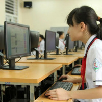 Khi mạng xã hội trở thành cạm bẫy, ai sẽ bảo vệ con trẻ?